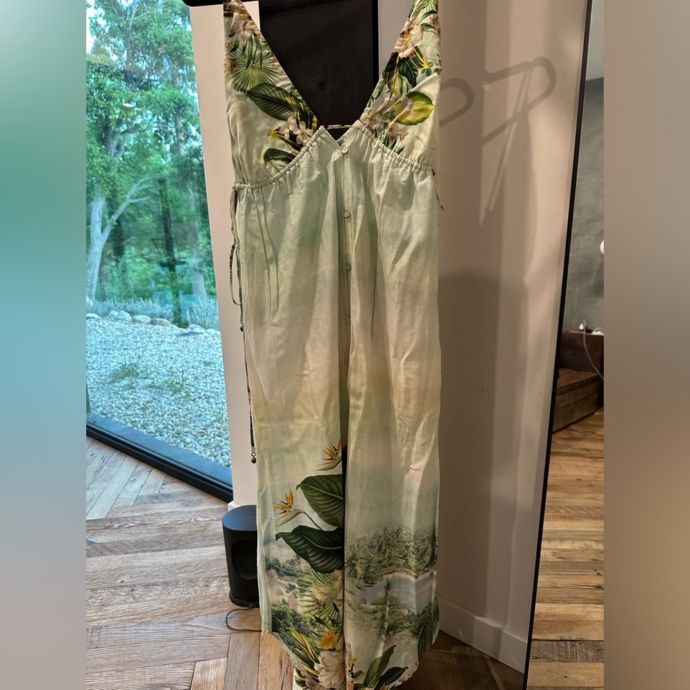 Farm Rio middress - beautiful light fabric. Brand new with tags - size S